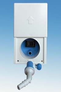 Извод за външен душ с ключ за включване на помпа, възвратен клапан и адаптер за връзка ф8 и ф10мм.